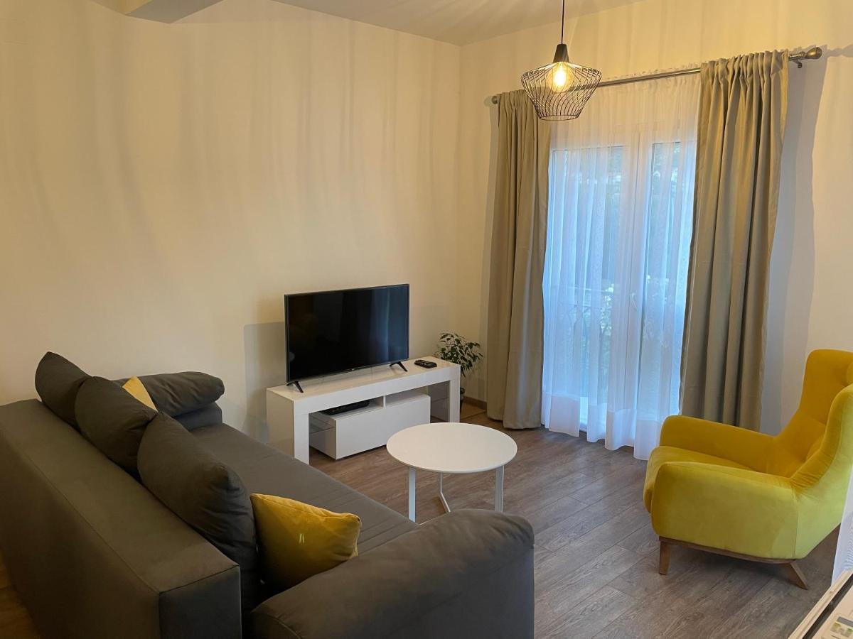 Petivat Gardens Apartment Exterior photo