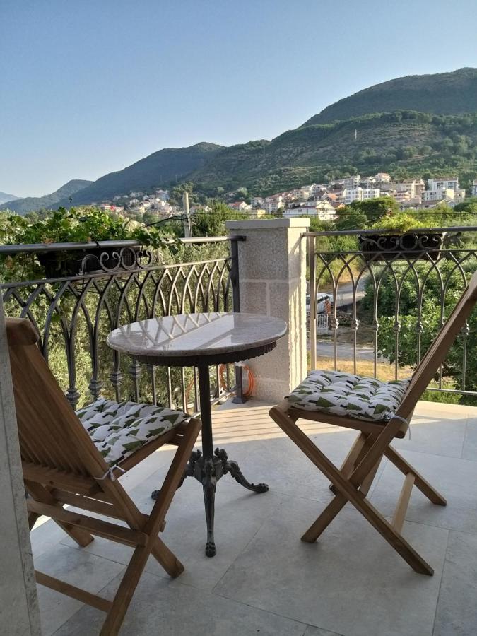Petivat Gardens Apartment Exterior photo