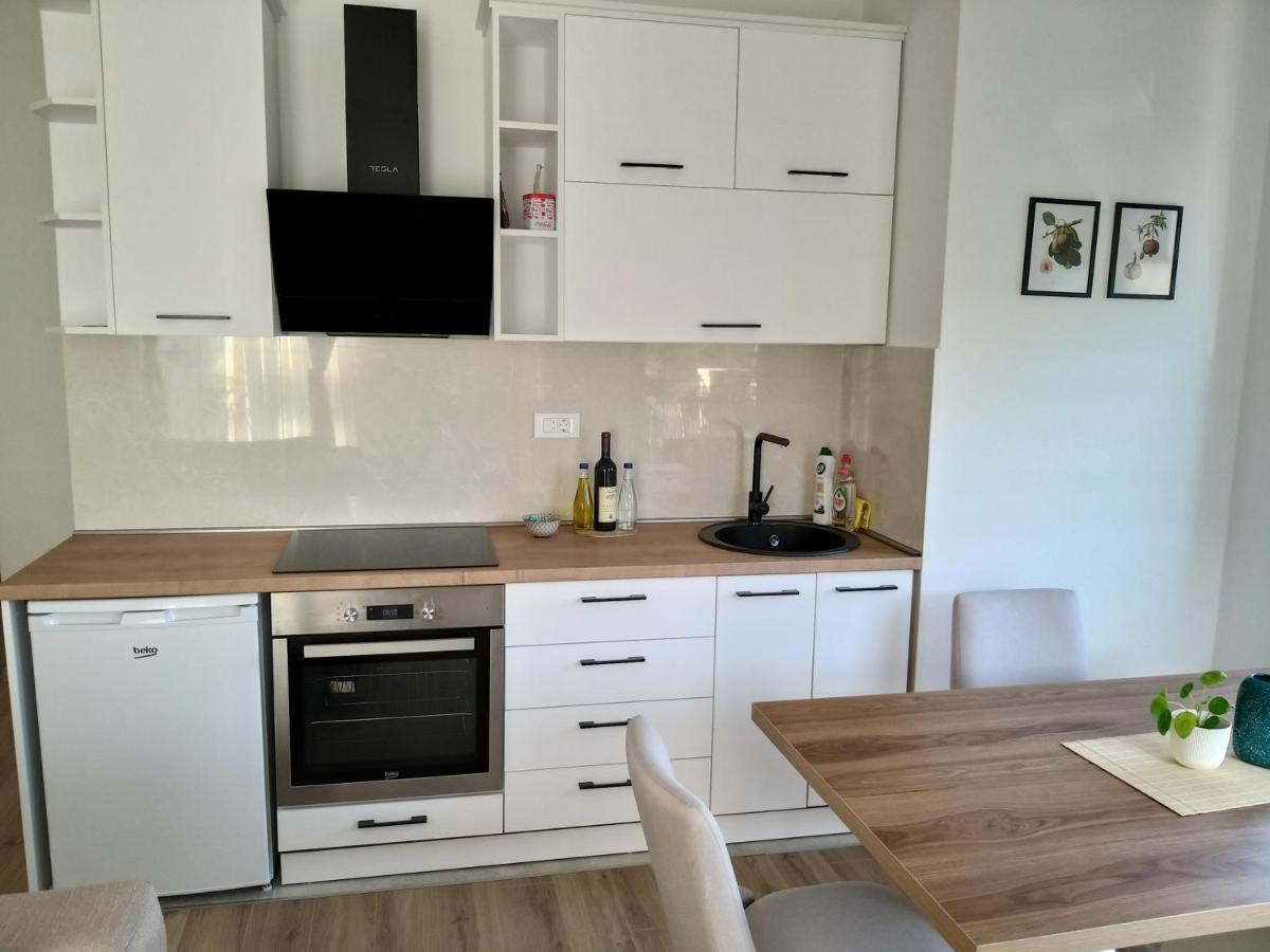 Petivat Gardens Apartment Exterior photo